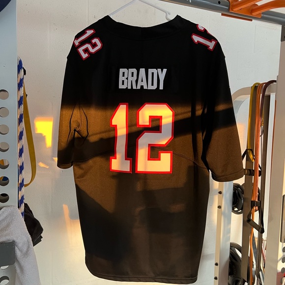 Tom Brady Tampa Bay Bucs Alternate Jersey Black - Picture 2 of 3